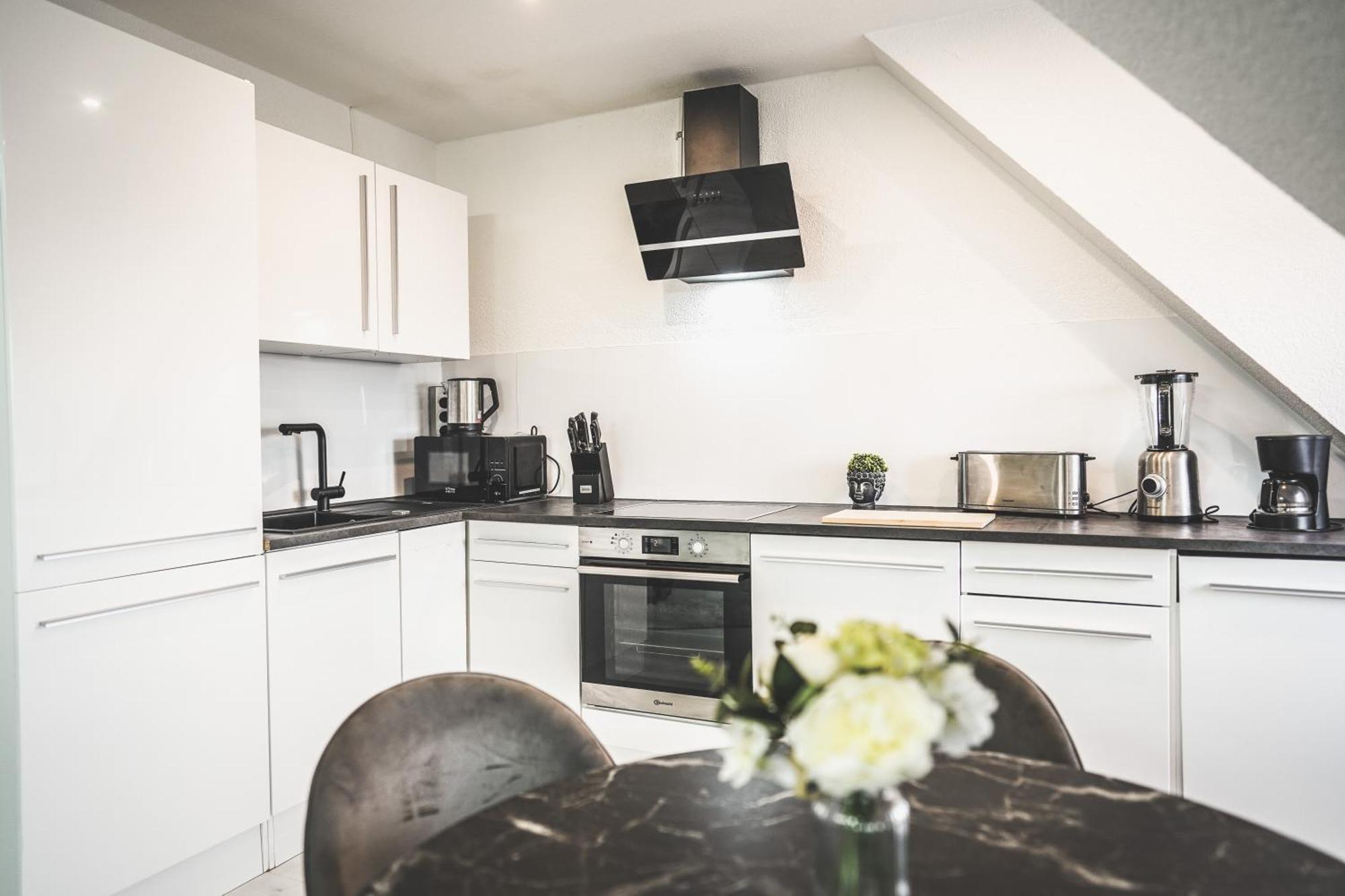 Luxus Maisonette Wohnung Am See, Wehome Premium Sankt Leon-Rot Buitenkant foto