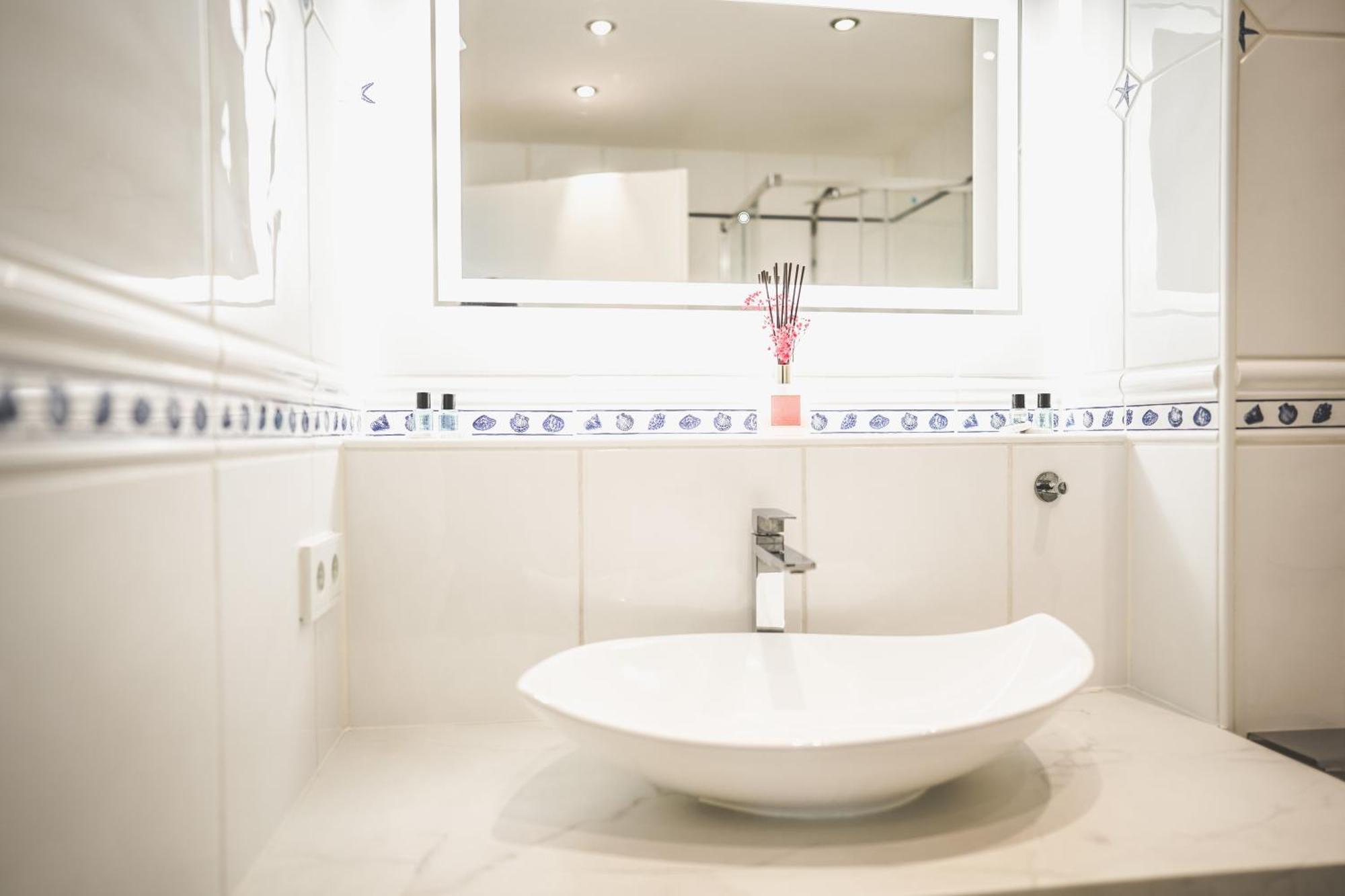 Luxus Maisonette Wohnung Am See, Wehome Premium Sankt Leon-Rot Buitenkant foto
